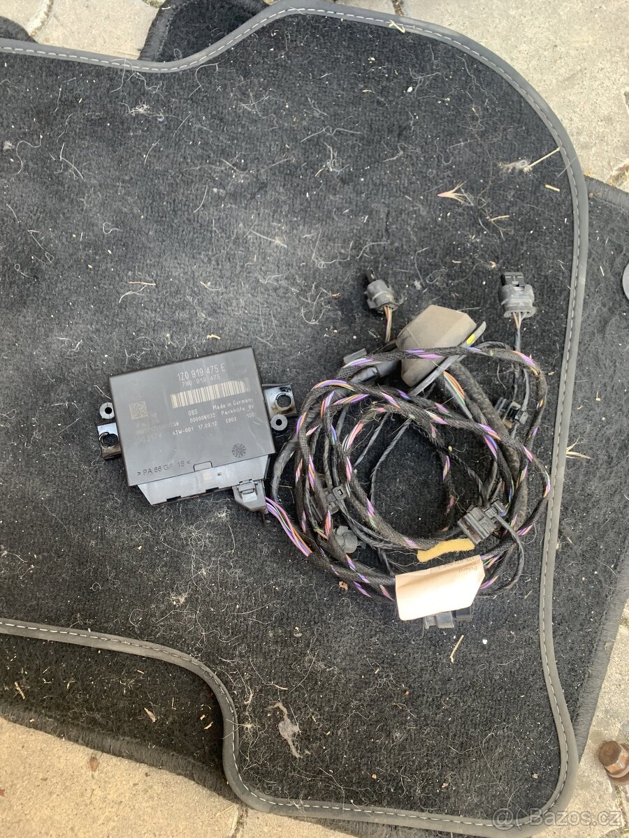 Jednotka parkovaciho asistenta - 2