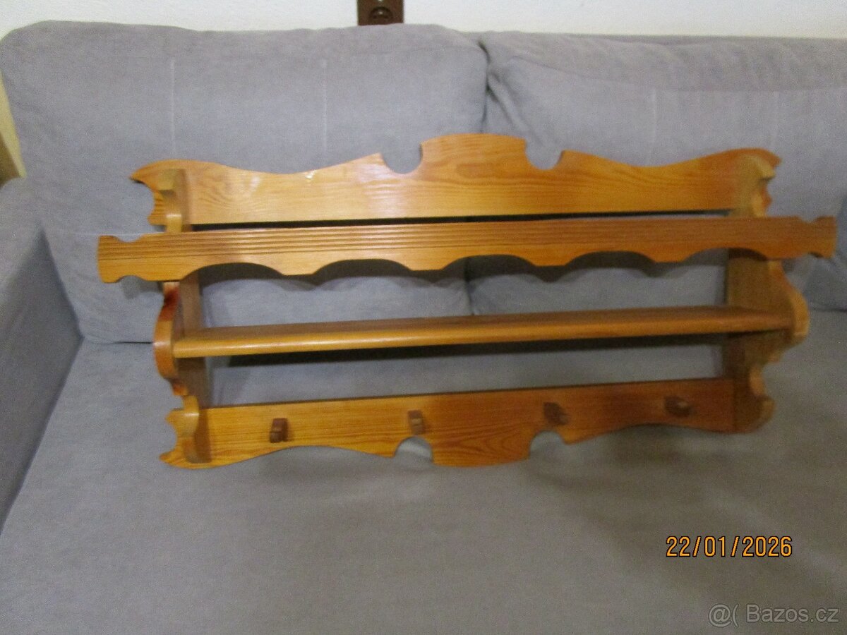 Polička kuchyňská dřevěná - 2