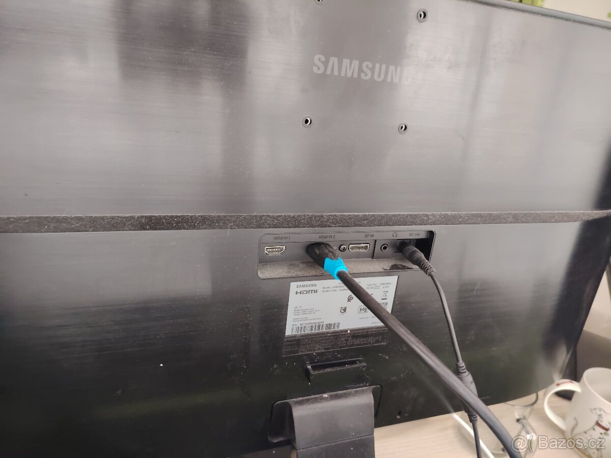 Samsung U28E590D - 2