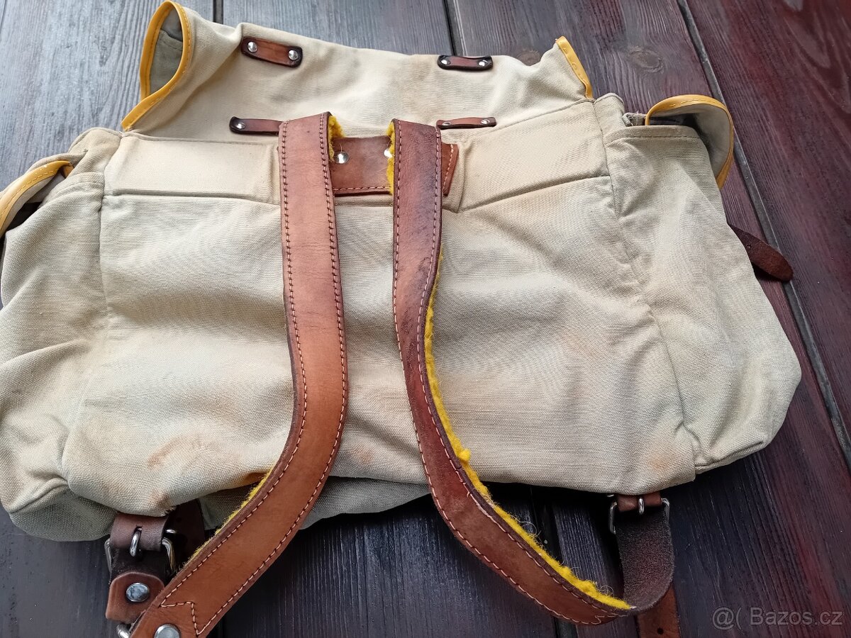 Retro batoh - 2