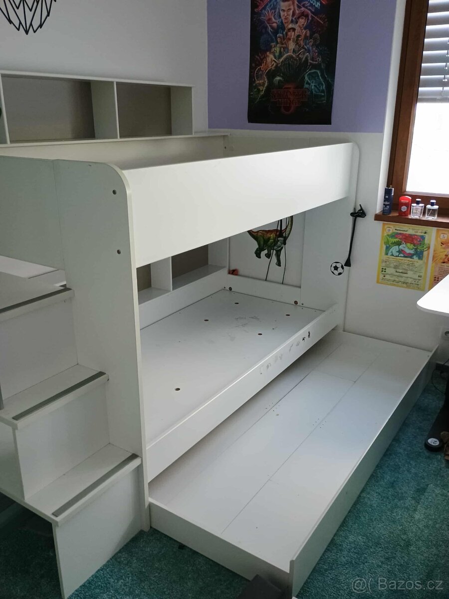 Dvoupatrová postel s vysouvacím regálem (3. lůžko) - 2