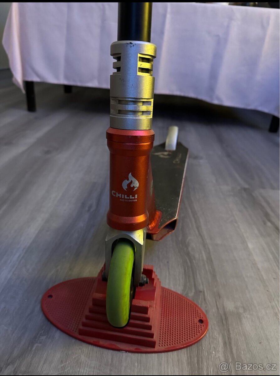 Chilli Pro koloběžka - 2