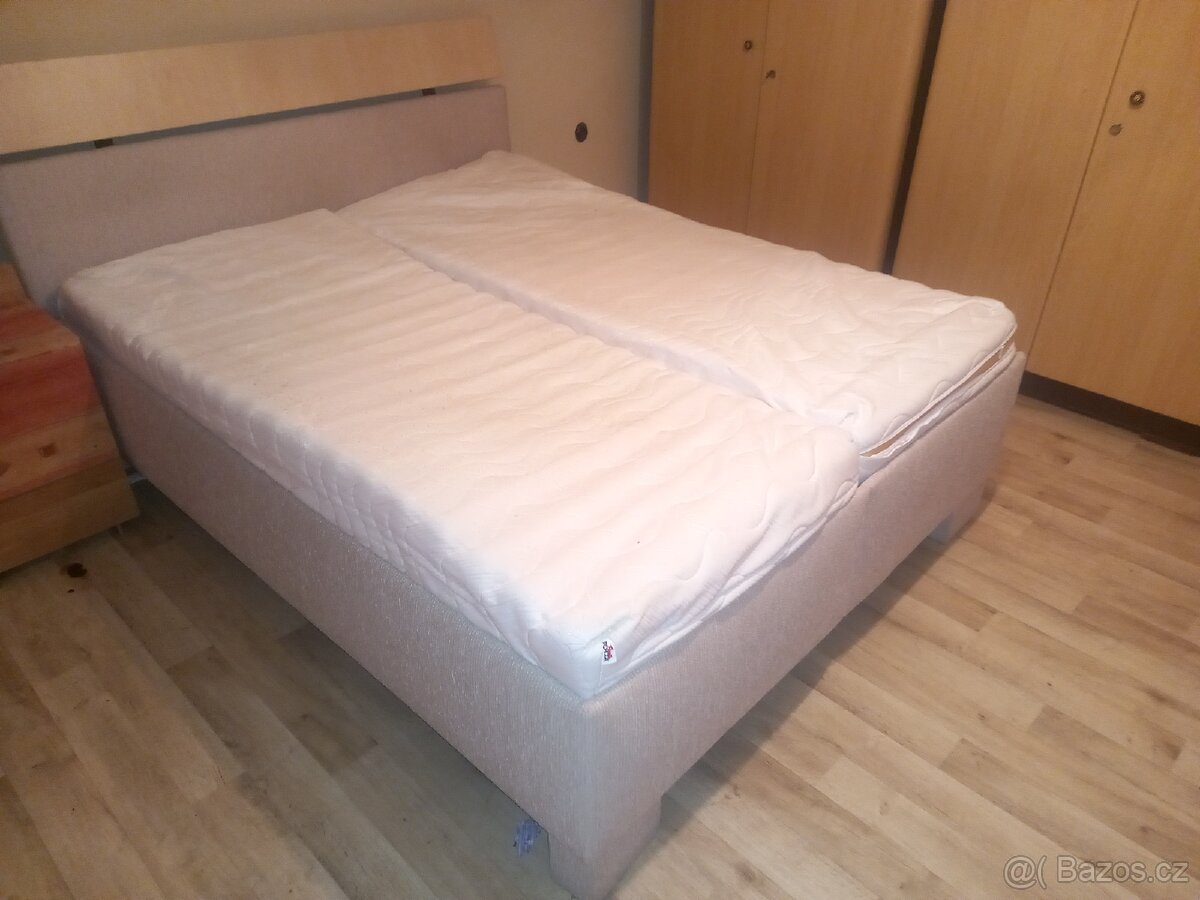Čalouněná postel vč.roštu a matrací - 2