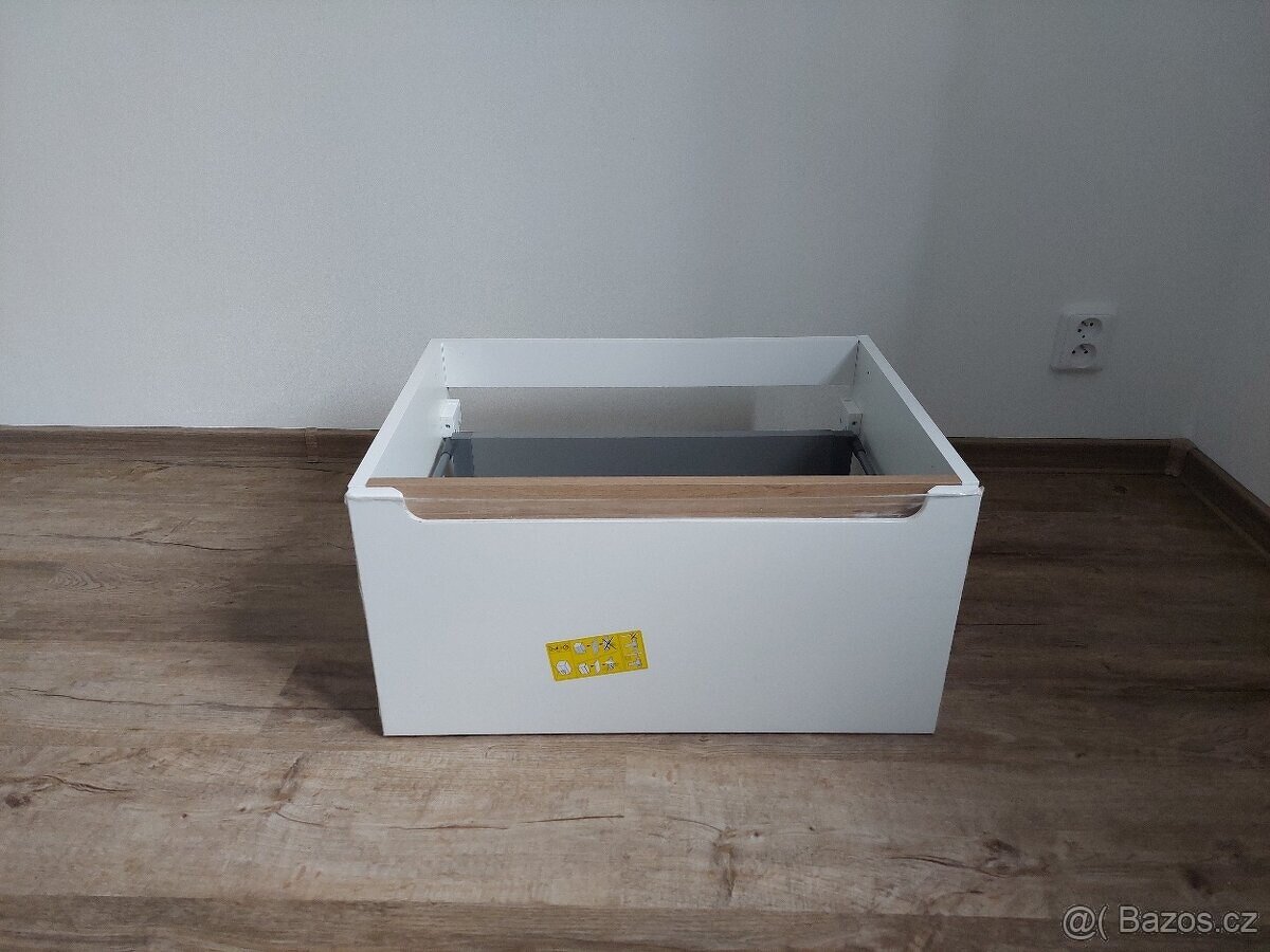 Koupelnová skříňka - nová - 2