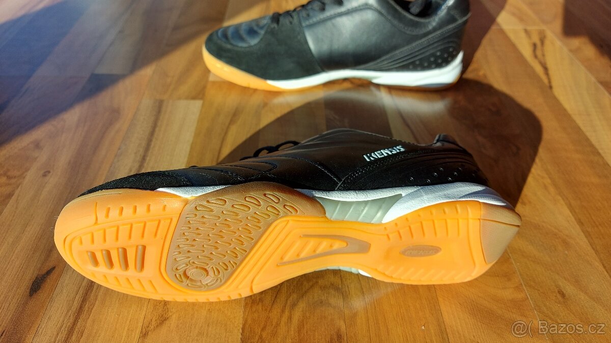 sálové boty Kensis Flash černé 42 - 2