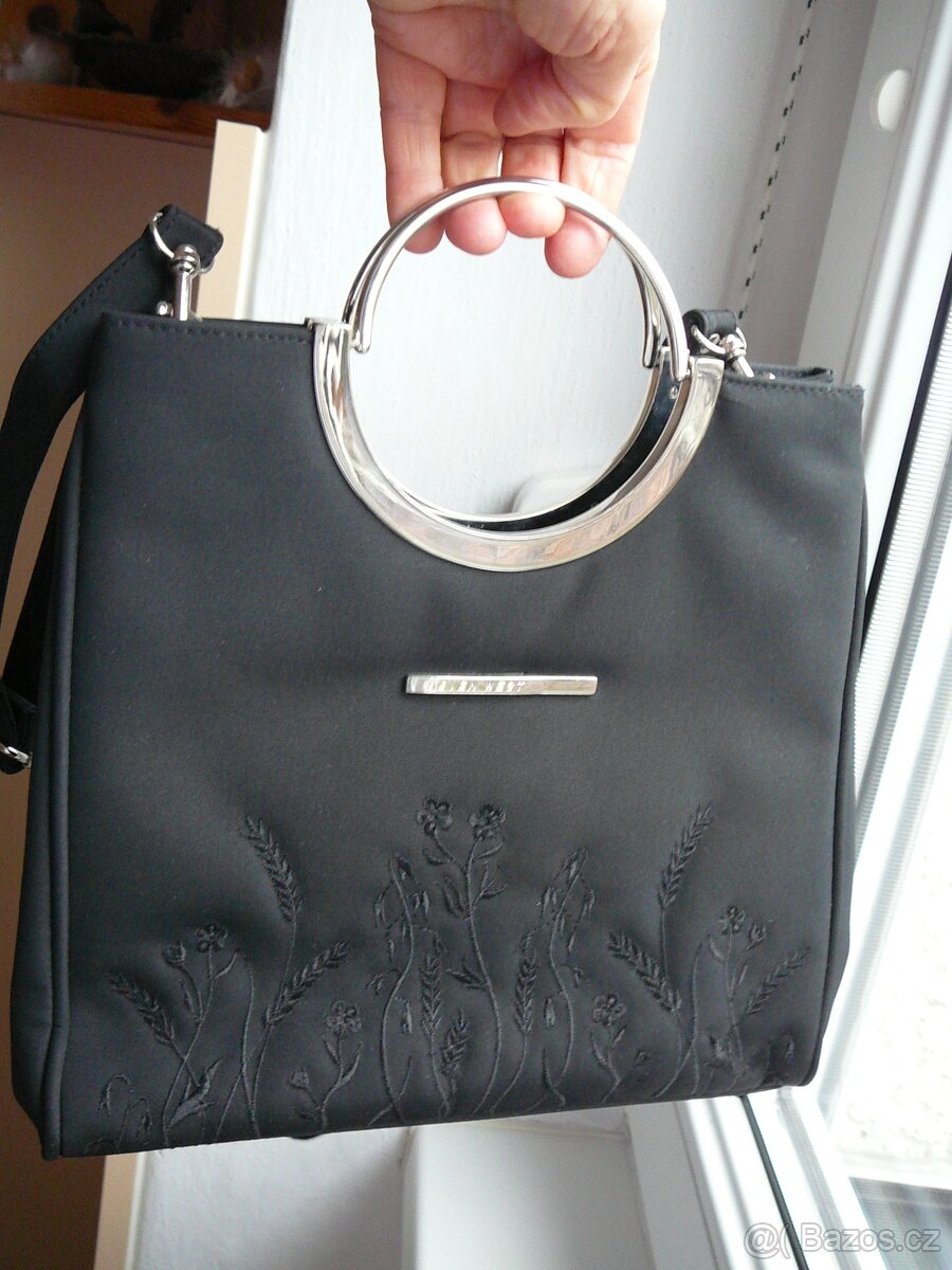 nová luxusní kabelka za čtvrtinovou cenu - 2