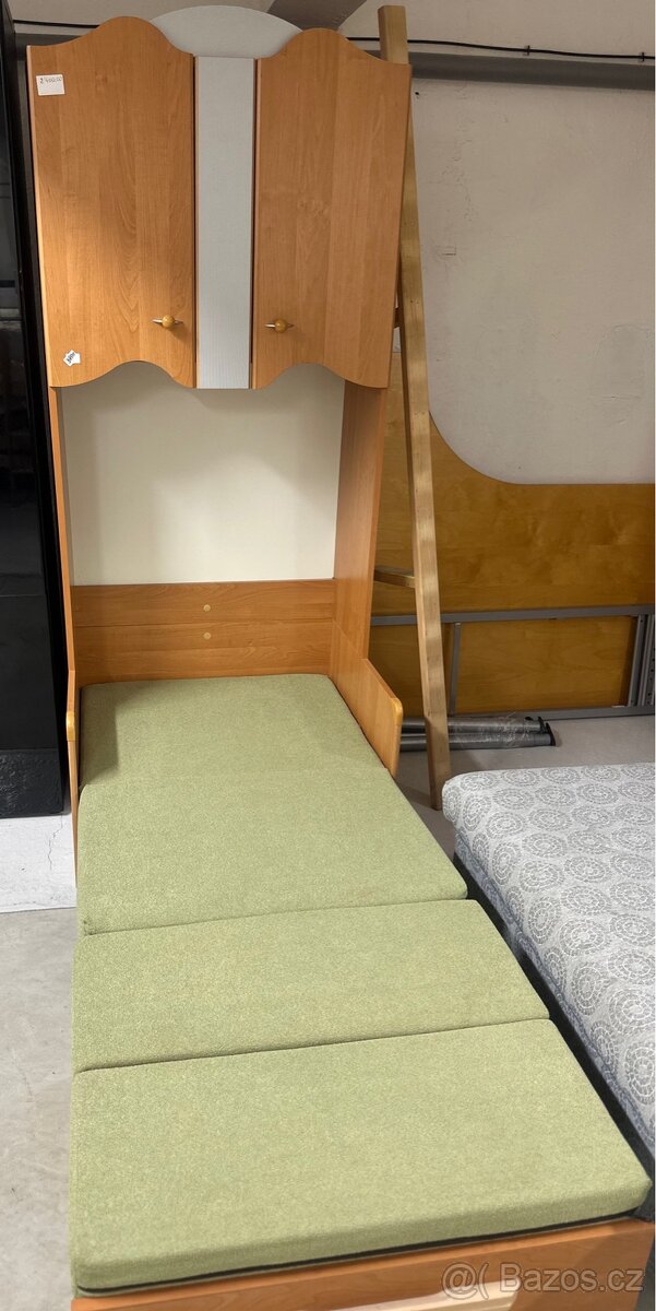 Rozkládací postel se skříňkou - 2