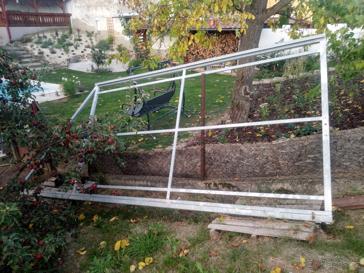 Posuvná brána - 2