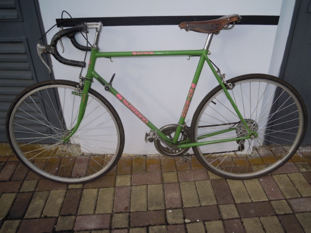 Silnični kolo nové pláště - 2