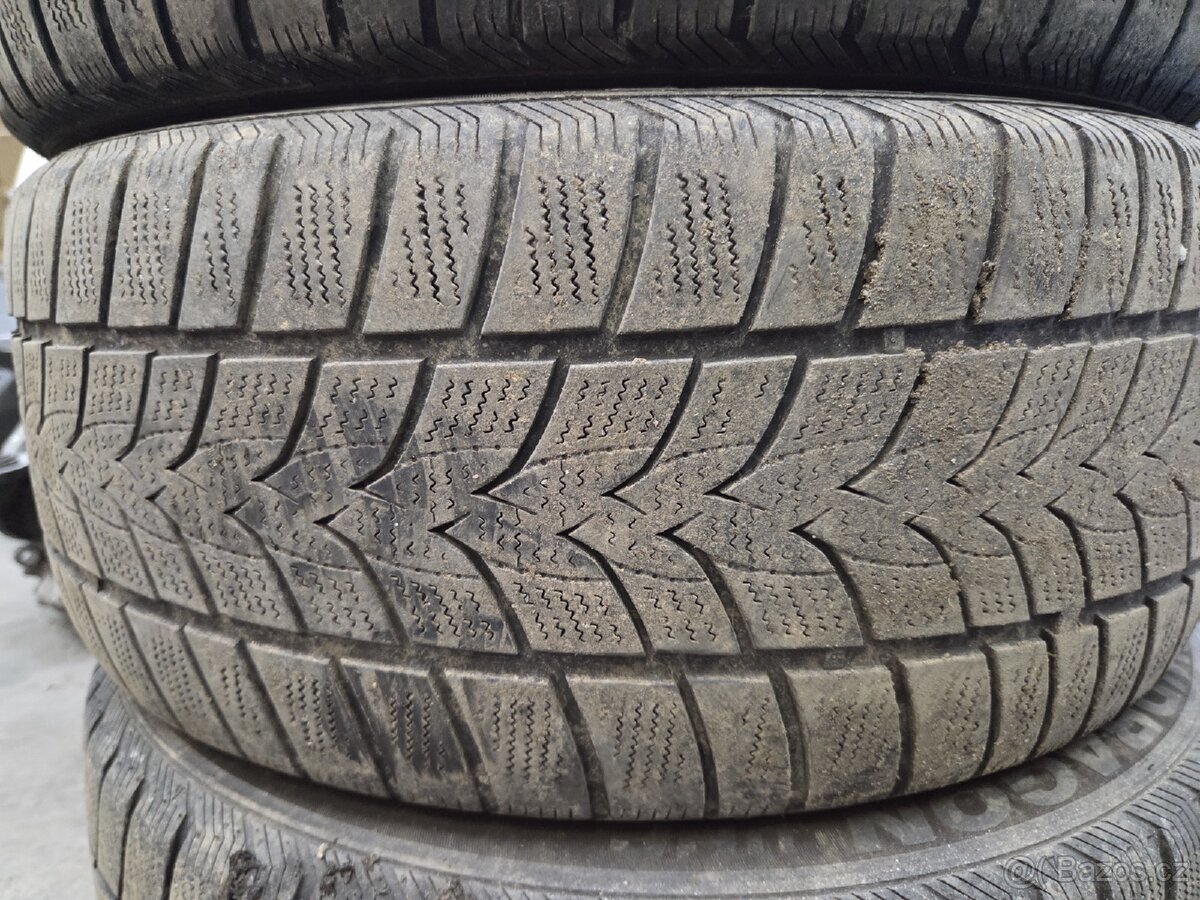 215/45 R16 zimní pneu sada - 2