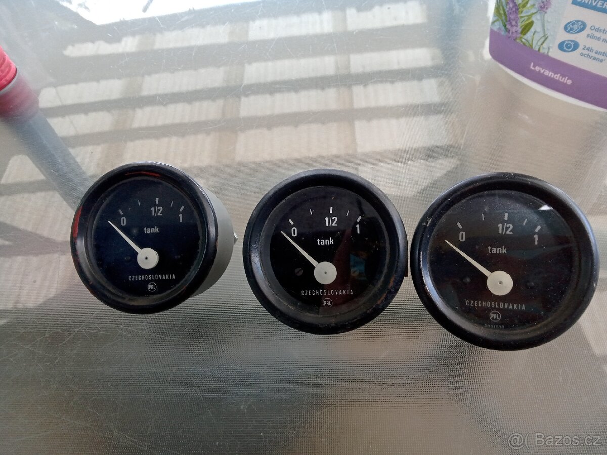 Budíky zetor, lada, wartburg - 2