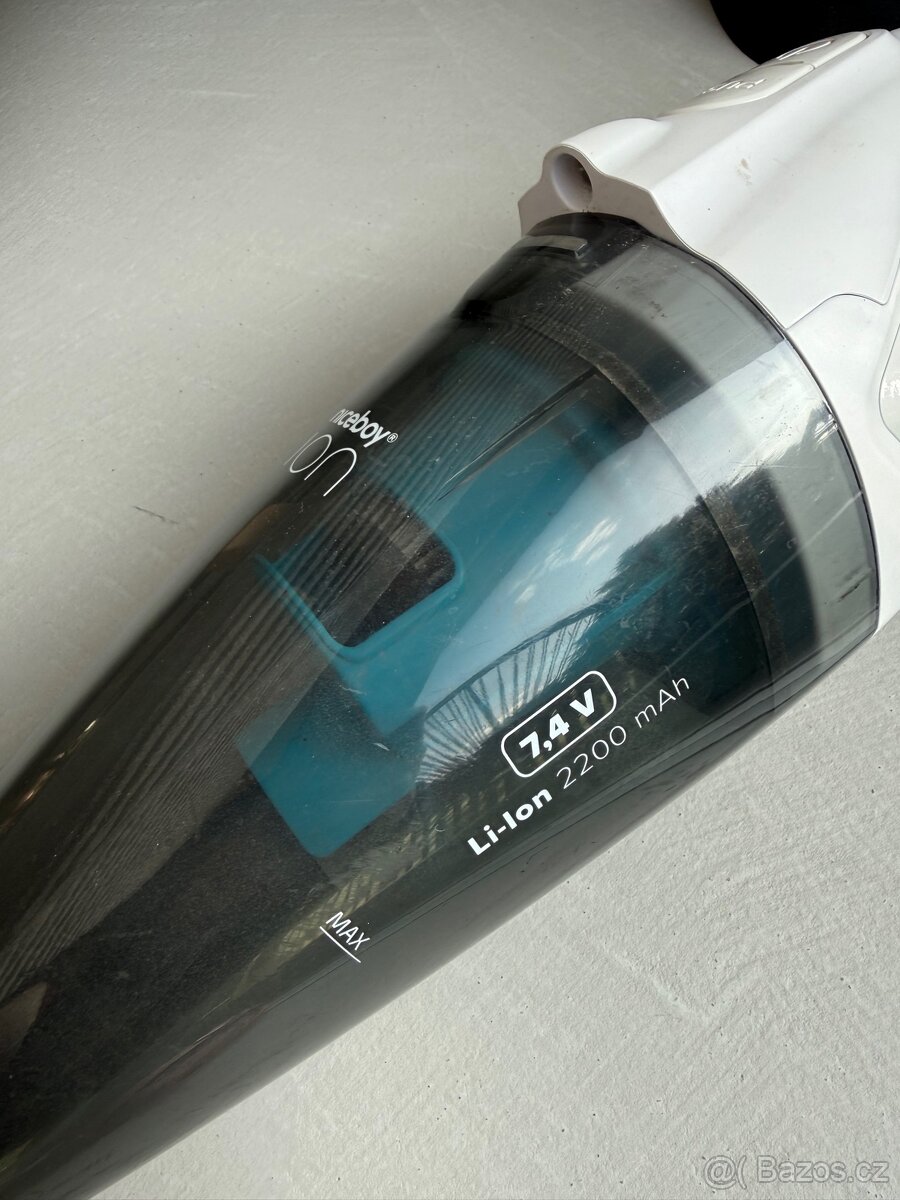 Podlahový + ruční vysavač - 2