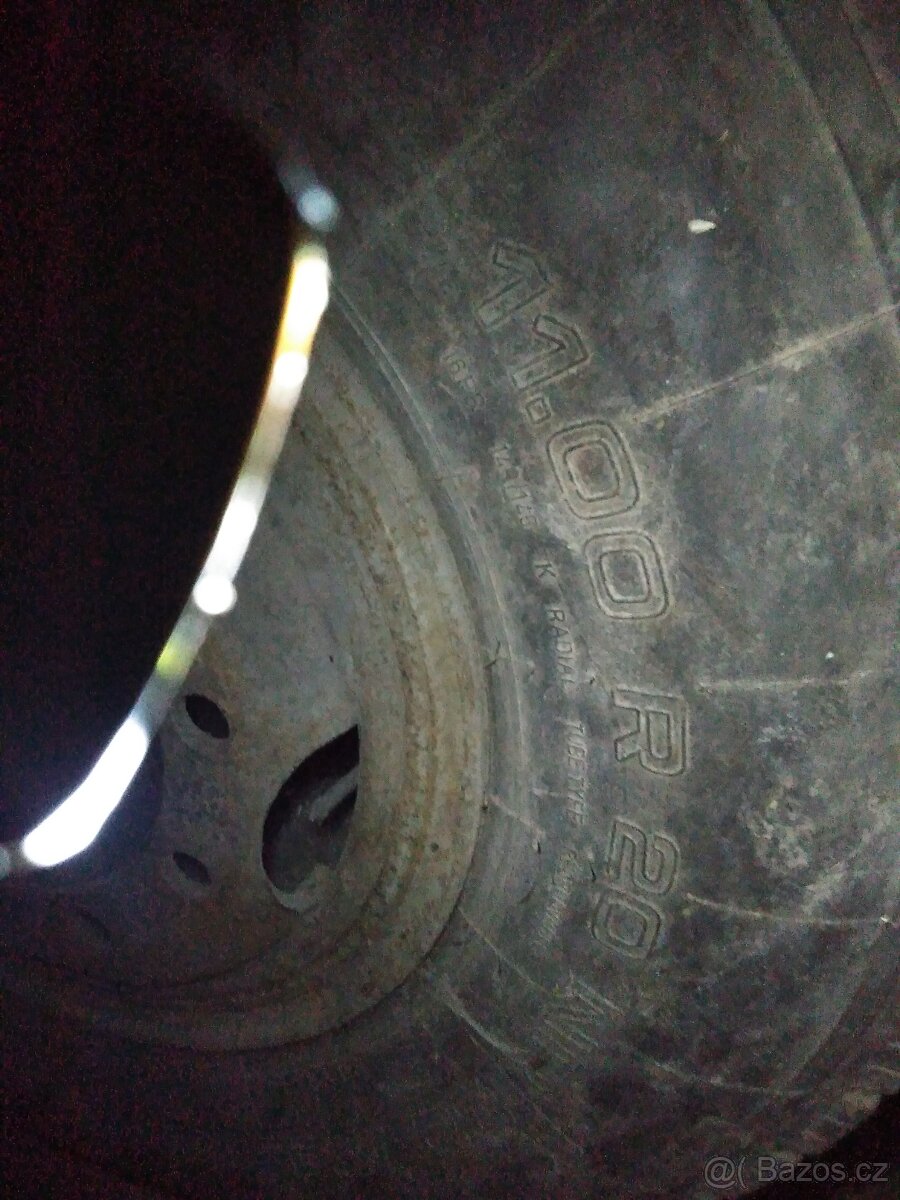 Kola 4 ks - 11.00 R 20 - 2