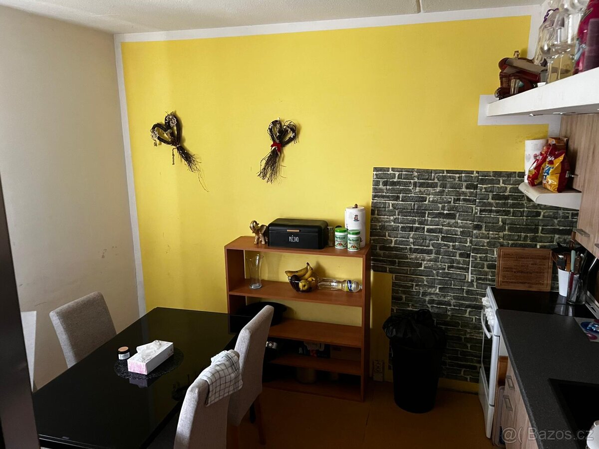 Prodej bytu 3+1, 66 m², balkon – Obránců míru, Strakonice - 2