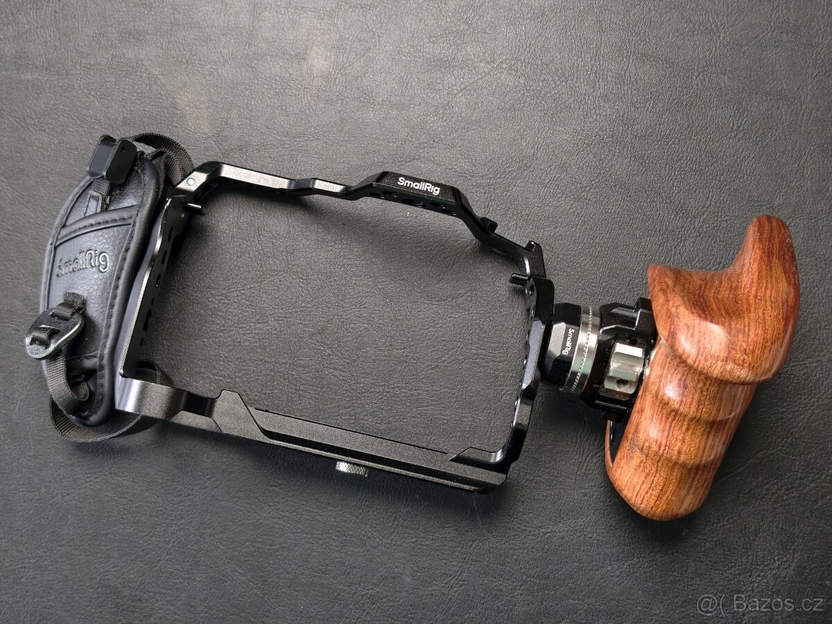 SmallRig klec pro Canon R8 - 2