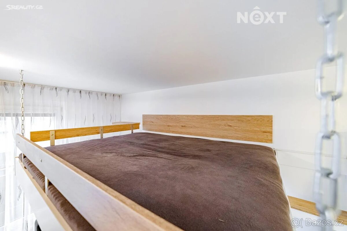 Zavěšená postel 140x200 - 2