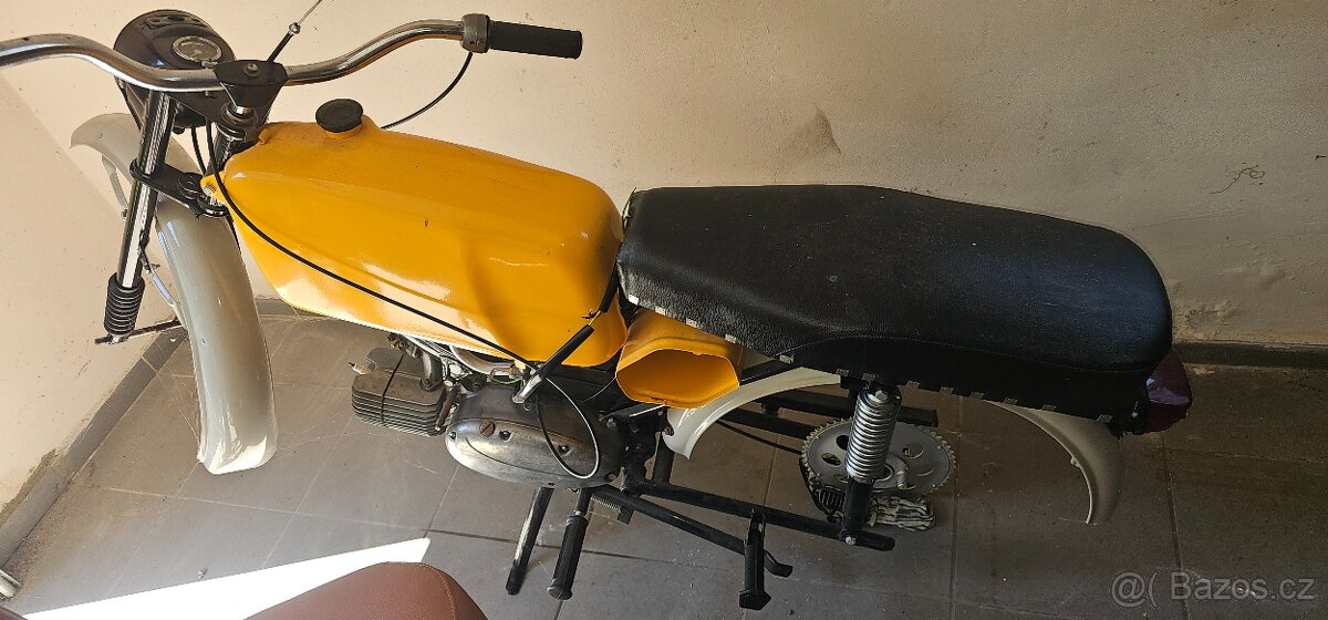 Jawa 550,555,21,23 mustang, - 2