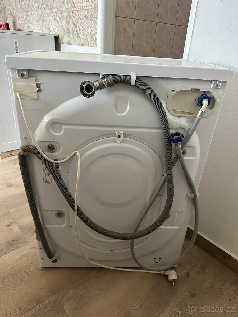 Pračka INDESIT - 2