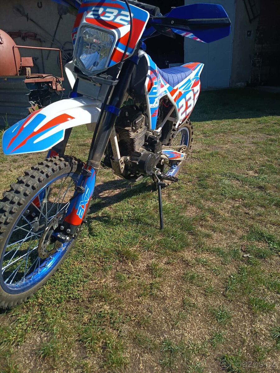 Motocykl BXF 150 - 2