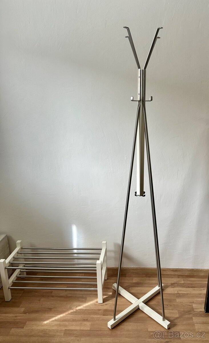 Věšak a botník Ikea Tjusig - 2