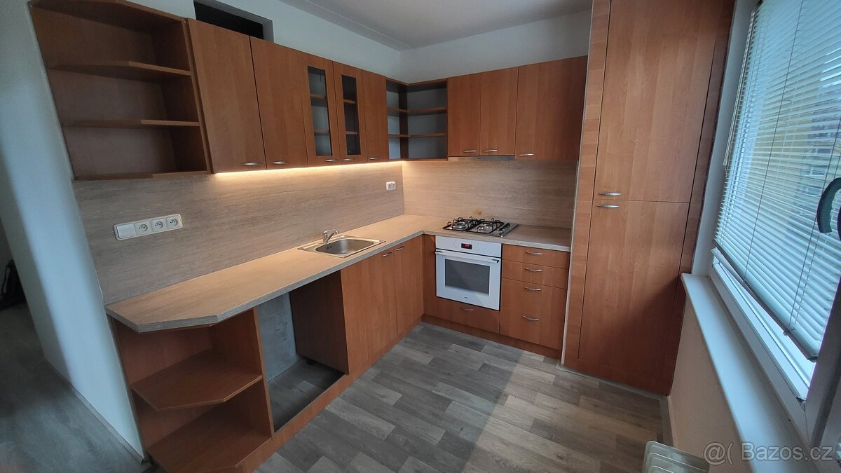 Pronájem panelového bytu 3+1 v OV, Svitavy - 2