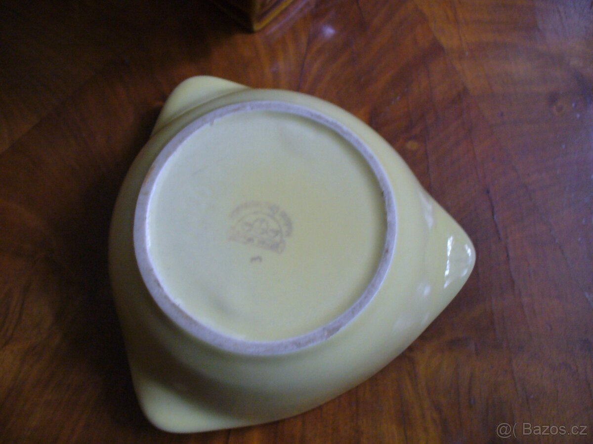 Popelník Ditmar Urbach. - 2