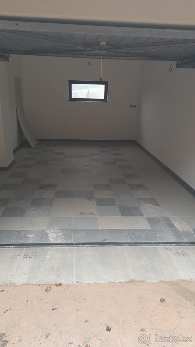 Pronájem garážových stání Jablonec nad Jizerou - 2