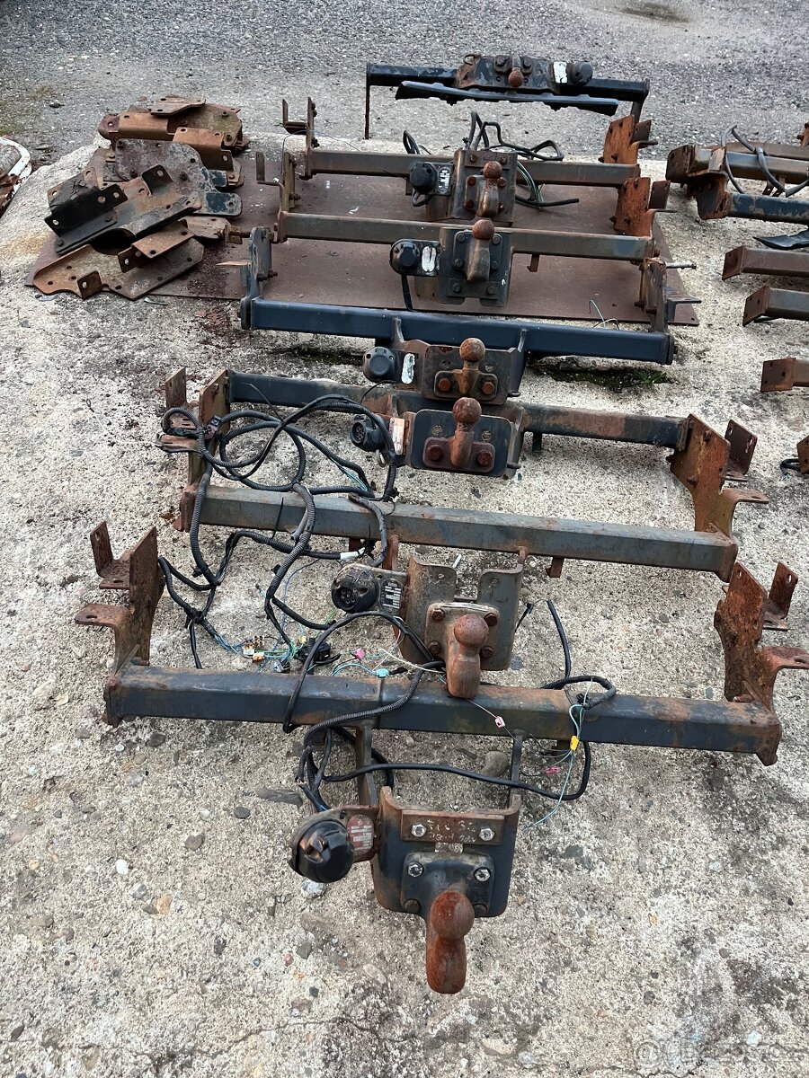 Tažné zařízení Mitsubishi Pajero 3 , r.v. 00-06 - 2