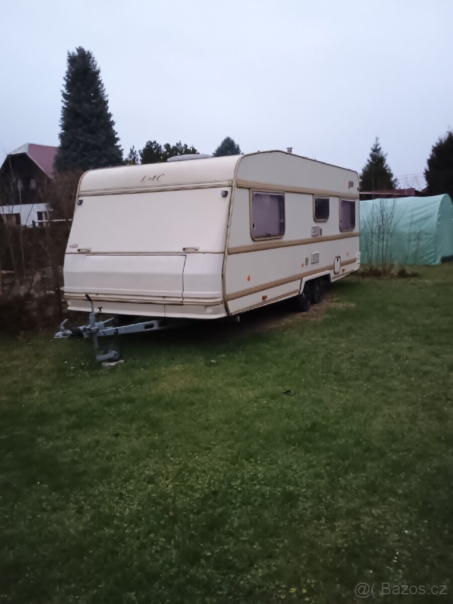 Karavan LMC - 2