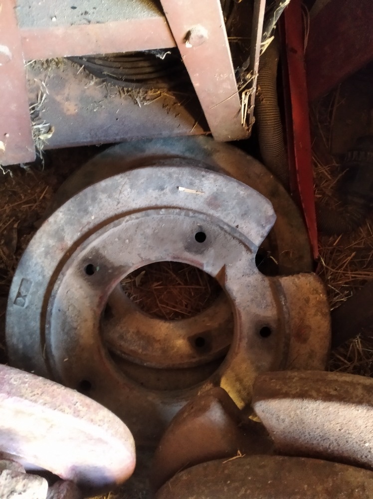 Prodám originál závaží do kol na ZETOR25K na 25A - 2