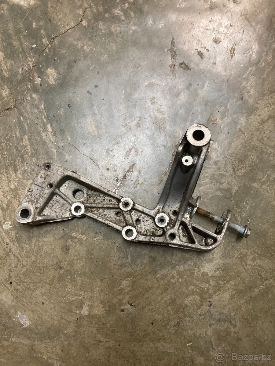 Držák předního ramene, konzola levá - 2