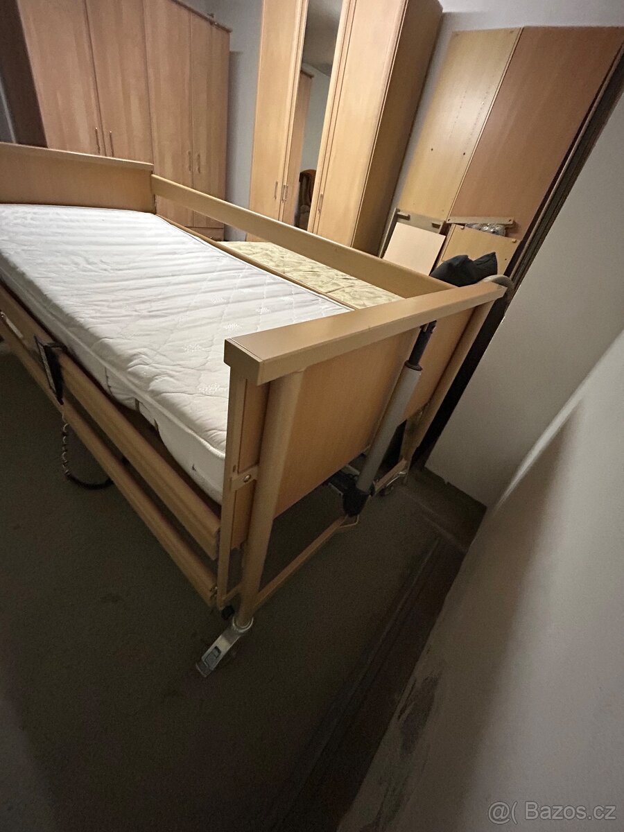 Zdravotní polohovací postel - 2