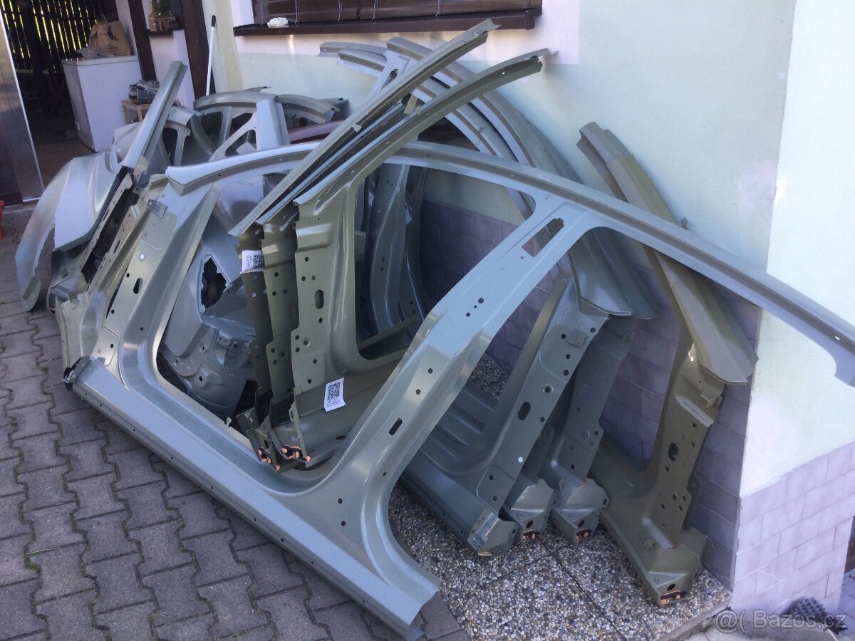 TESLA 3, Y zadní blatníky - 2