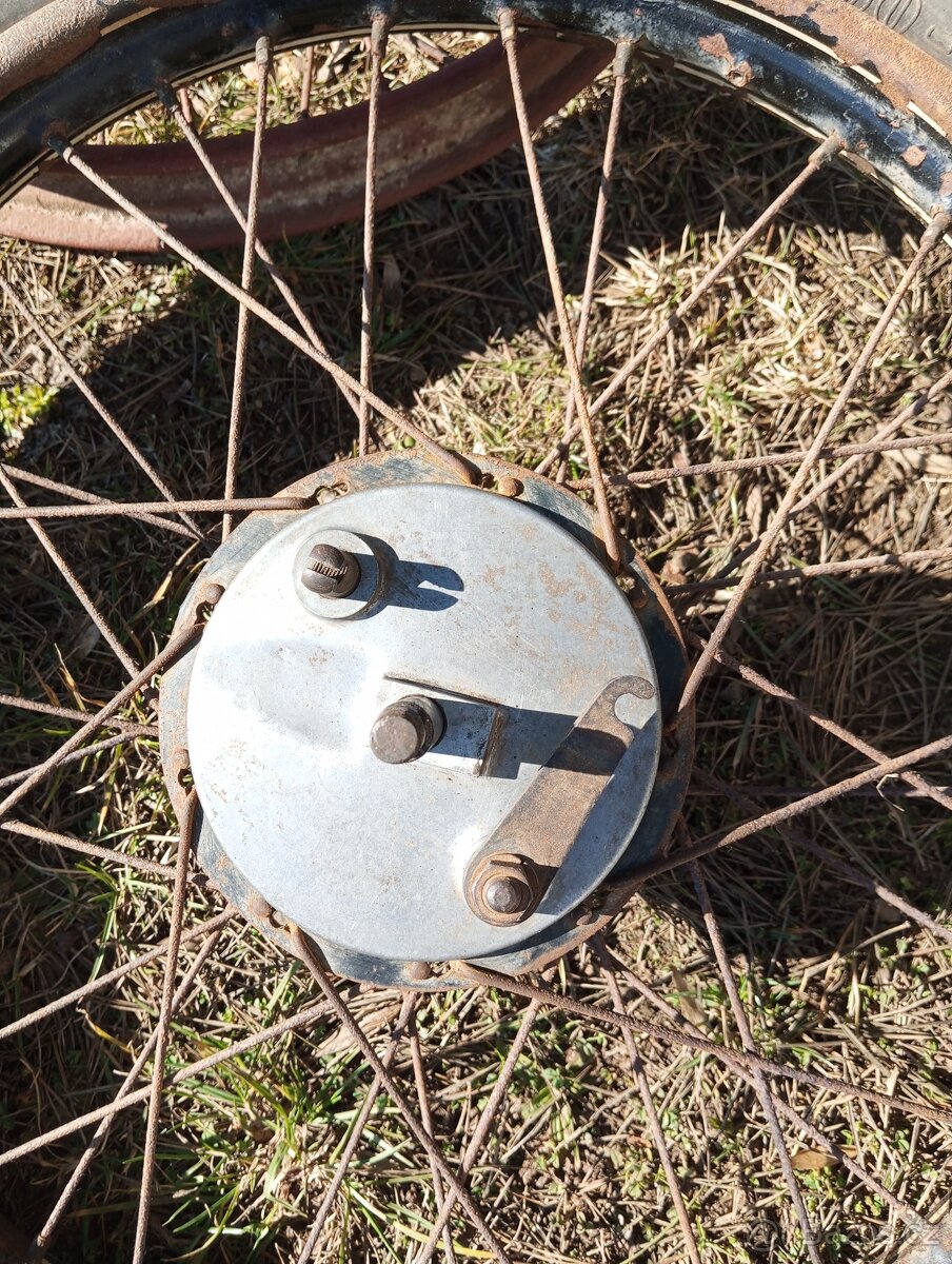 Čz 125/150 C kola, štít - 2