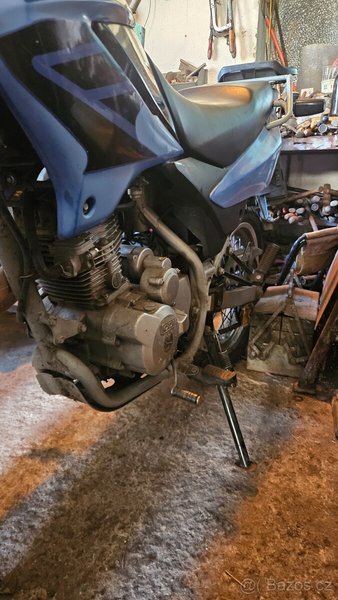 Motorka TMEC MT 125 - 2