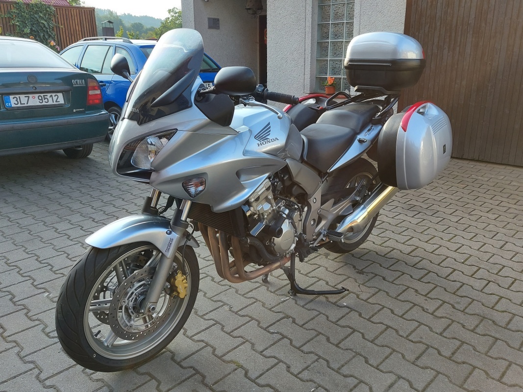 Honda CBF 1000 - 2