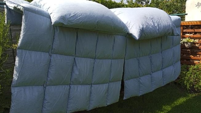 Prošívané péřové deky + polštáře - 2