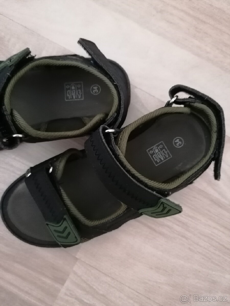 Chlapecké sandály vel. 34 - 2