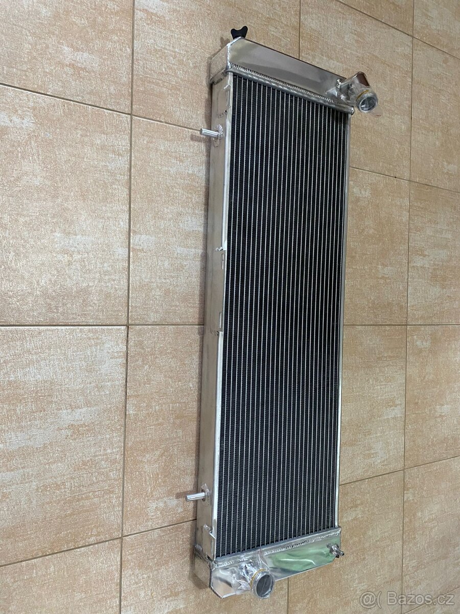 CELOHLINÍKOVÝ CHLADIČ JEEP CHEROKEE XJ 2.5TD - 2