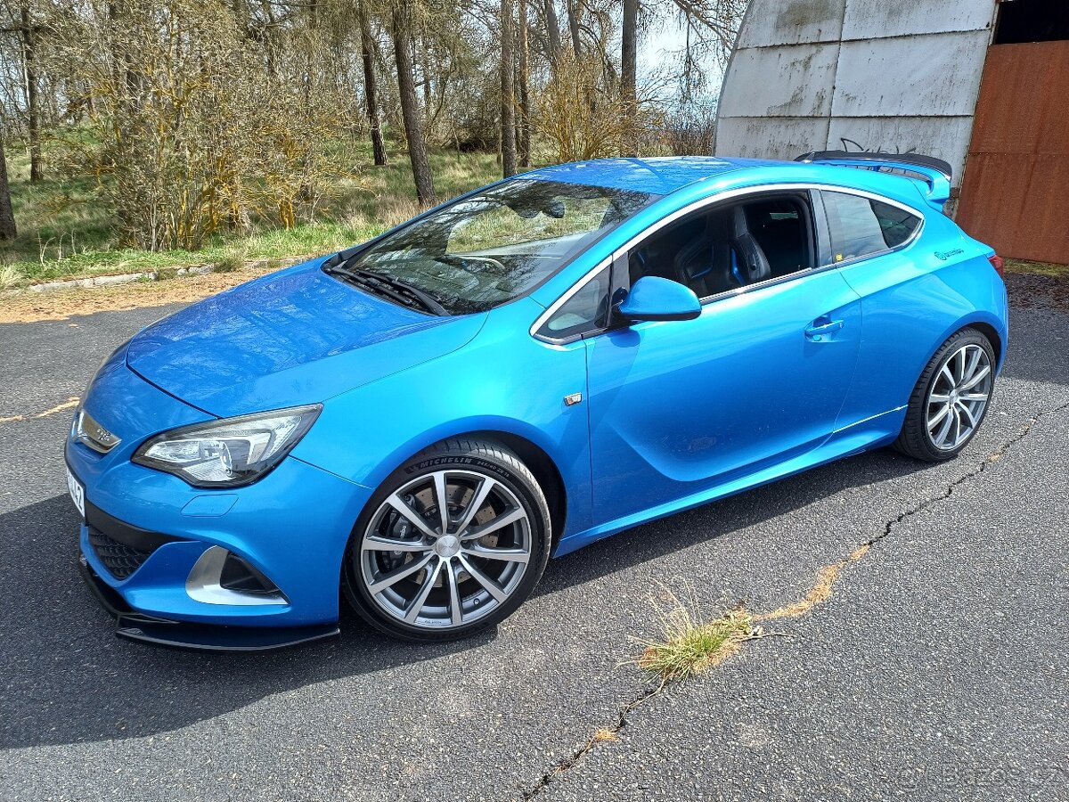 Opel astra OPC - 2