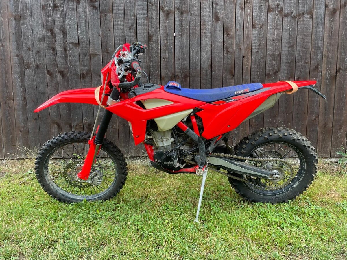 Beta 390
