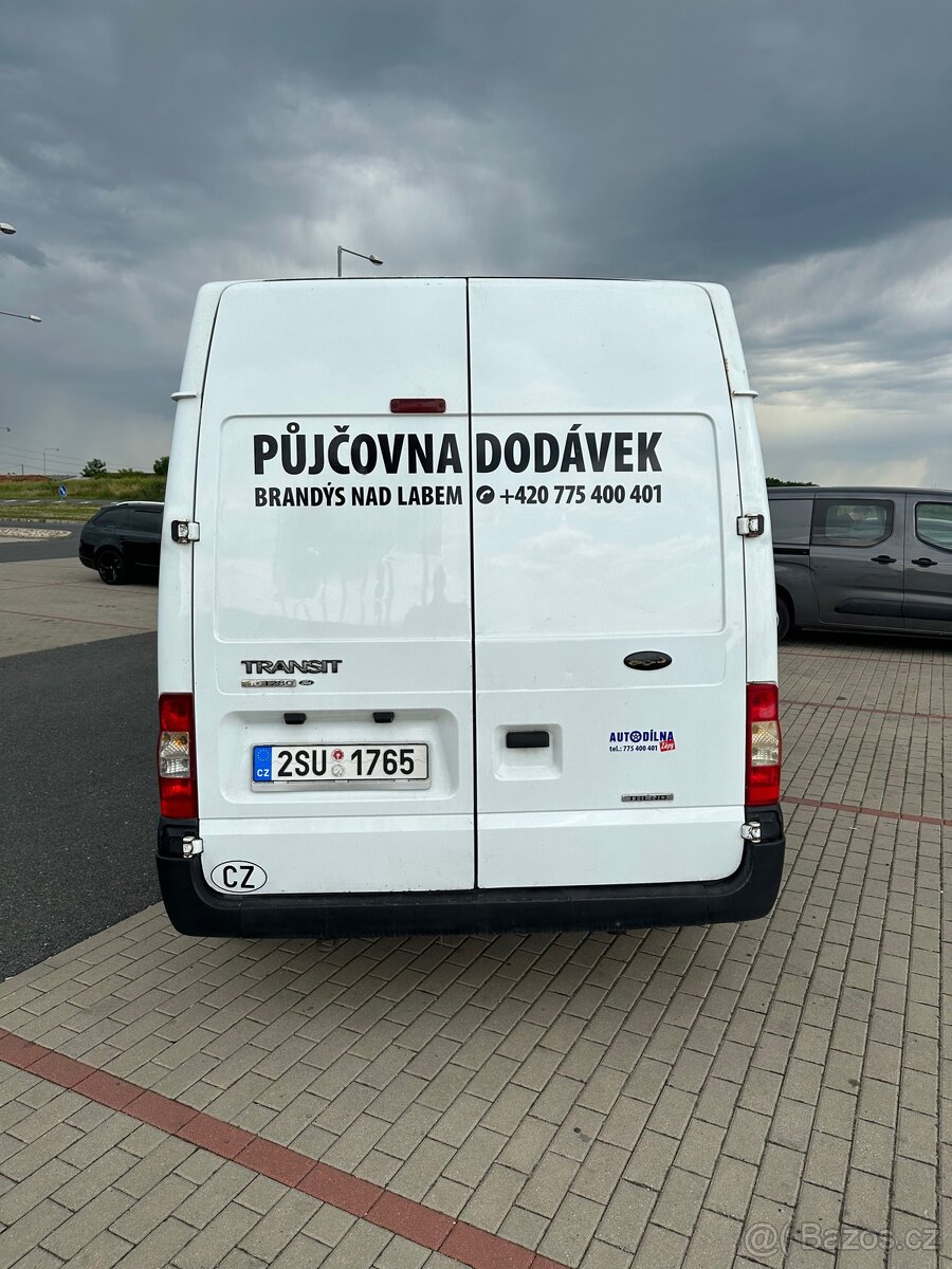 Pronájem auta Ford Transit - 2
