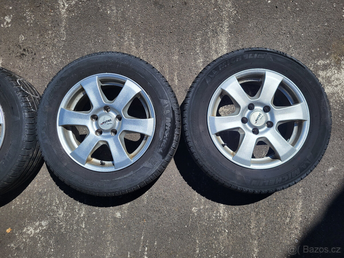 Alu kola Ford Focus 15" 5x108 ET43 letní pneu 195/65 R15 - 2