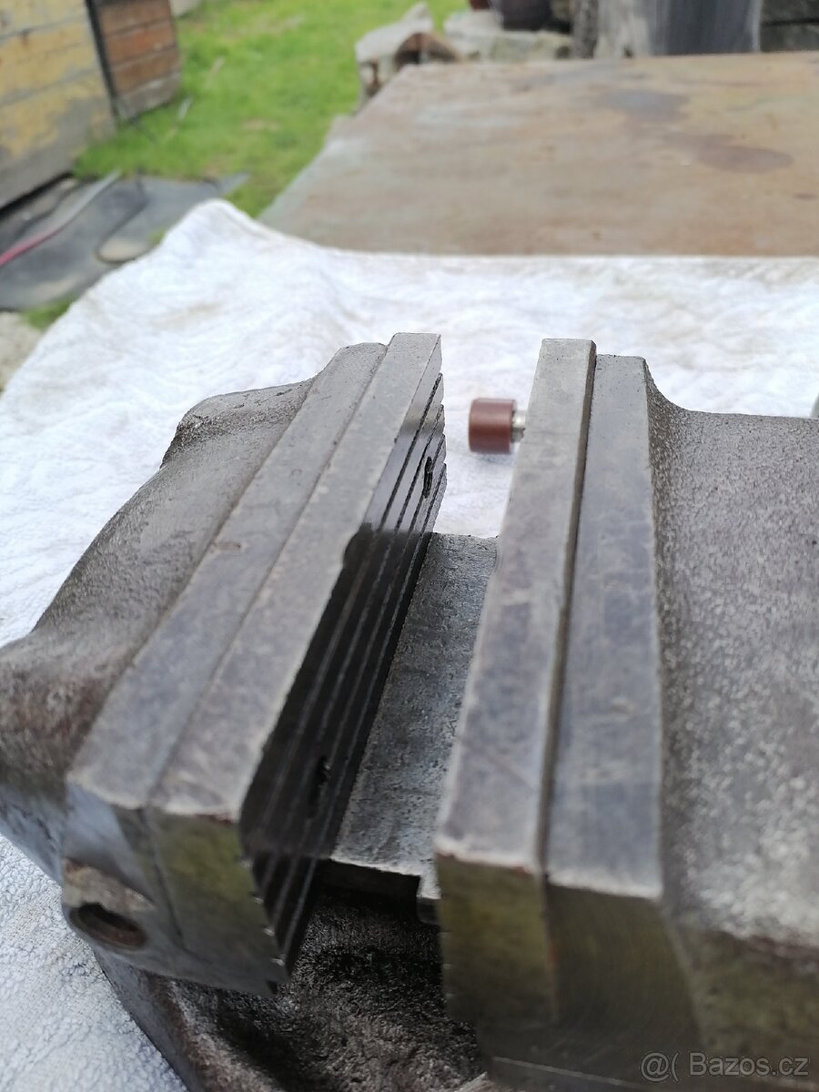 Strojní svěrák - 2