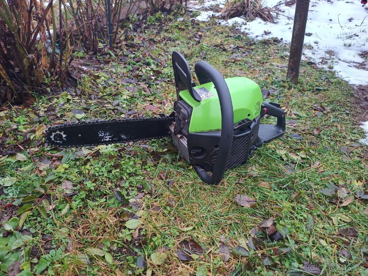 Motorová Pila od Husqarny, 46cc/2,4Kw - 2