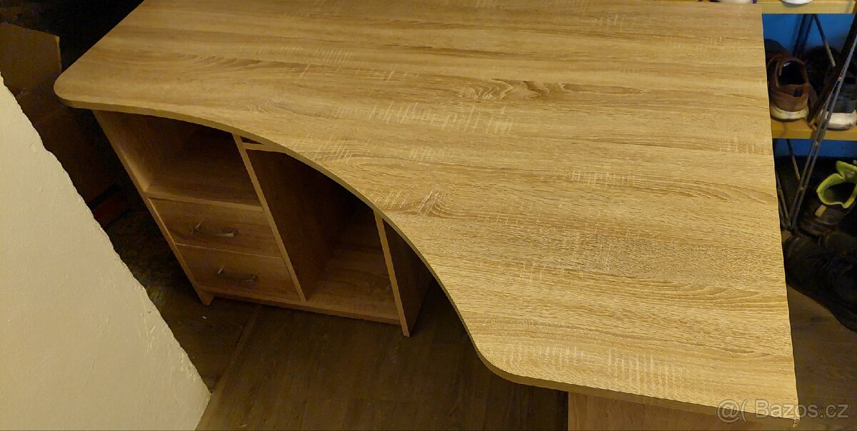 Dětský psací stůl - 2