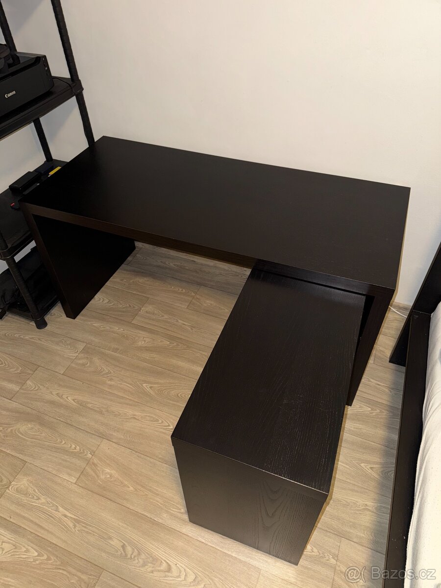 Psací stůl MALM s výsuvnou deskou černý - 2