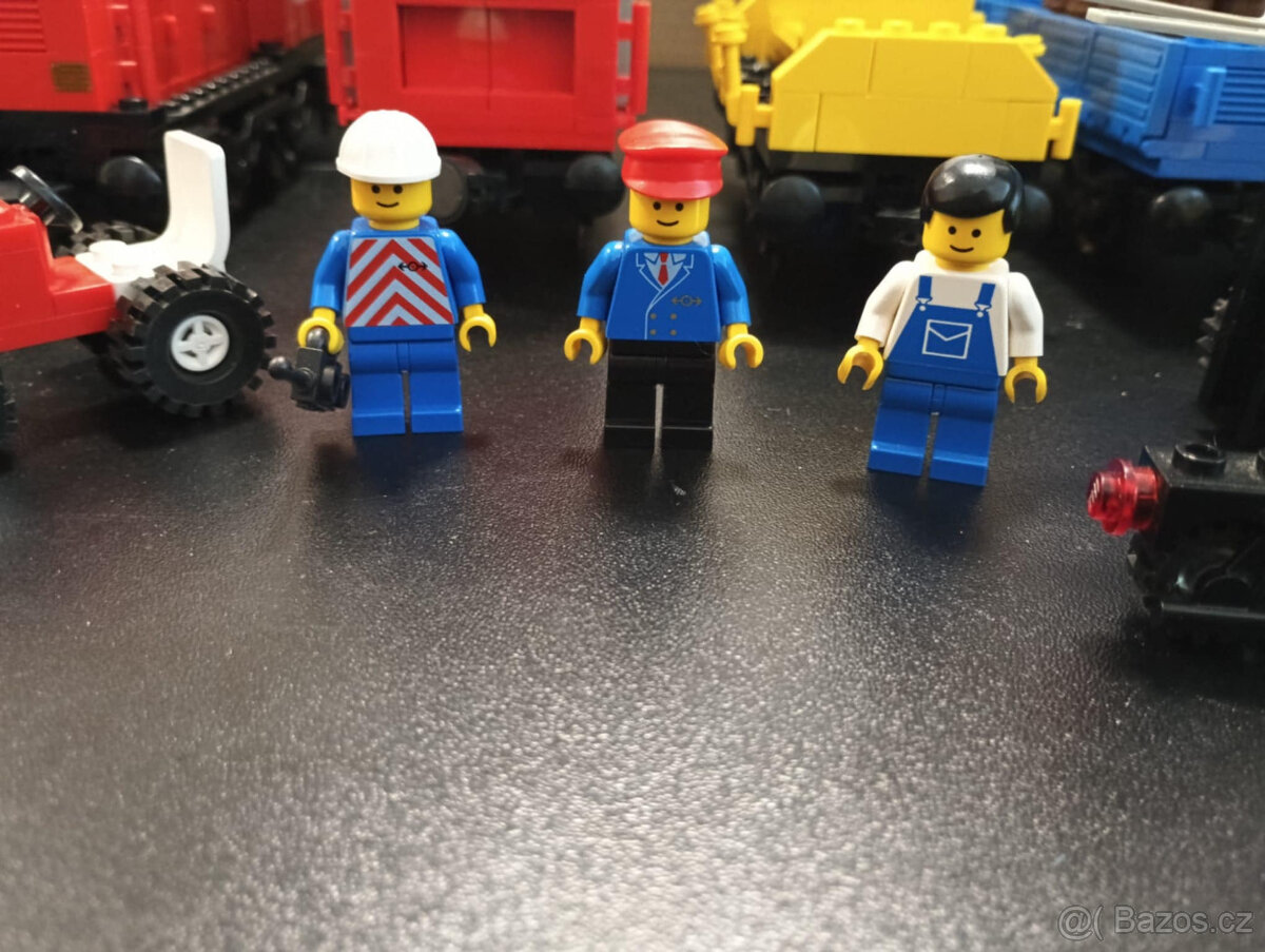 LEGO Train 9V 4563 Load N' Haul Railroad - 2