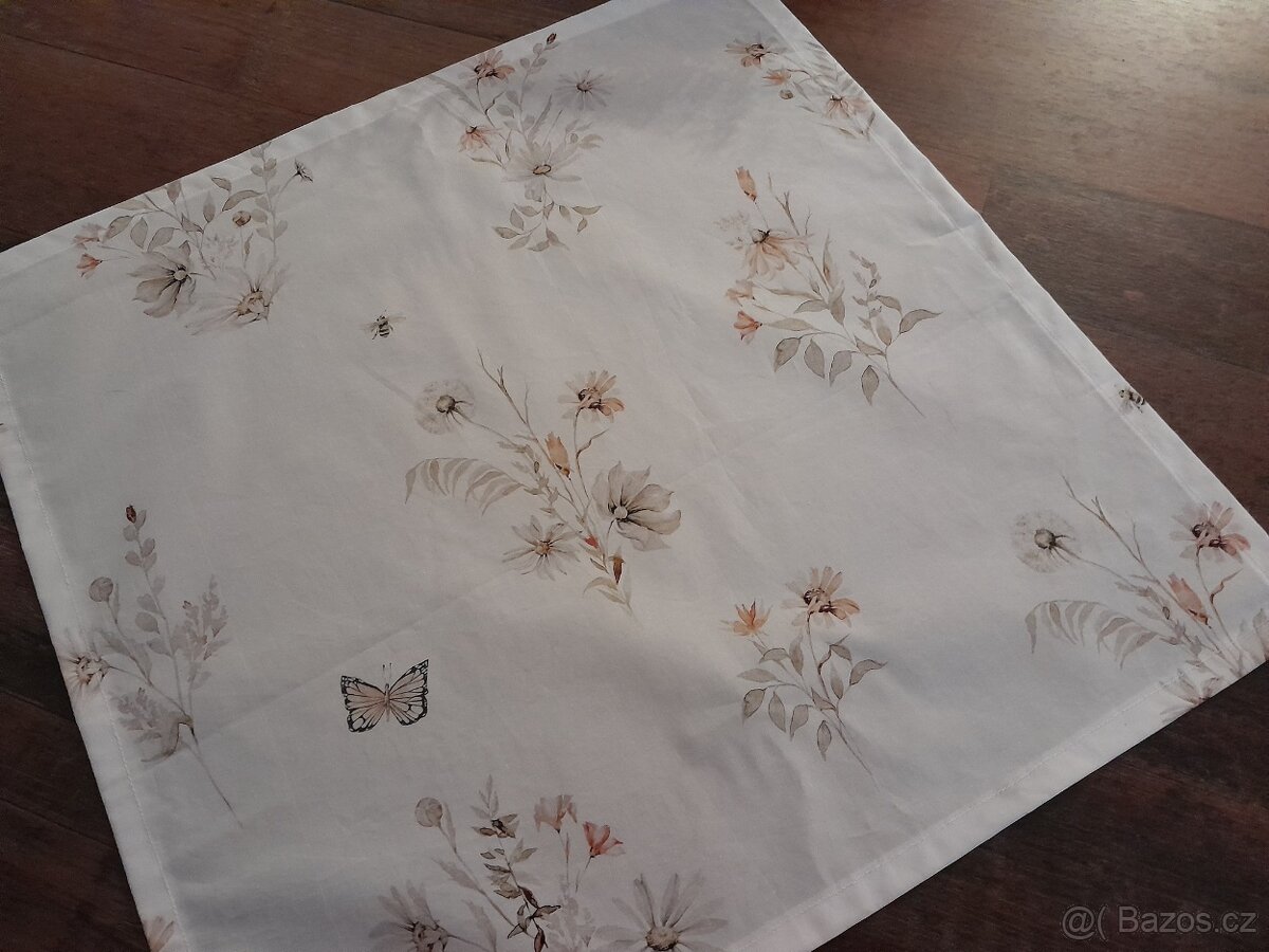 Čtvercový ubrus....jemné kvítí - 2