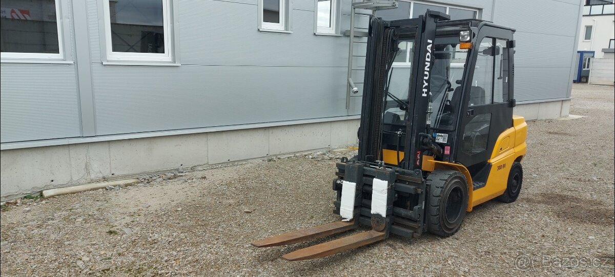 VZV HYUNDAI 30D-9V - 2